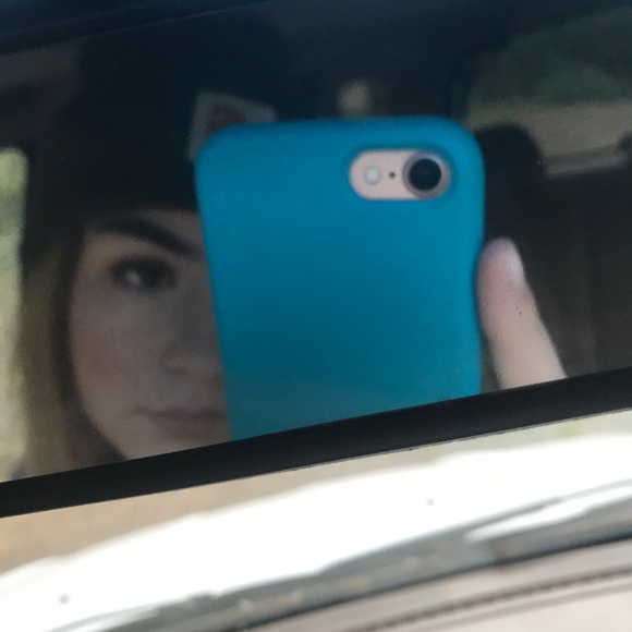 Meet your Posher, Audrey - Picture 1 of 1